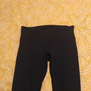 Black lululemon leggings